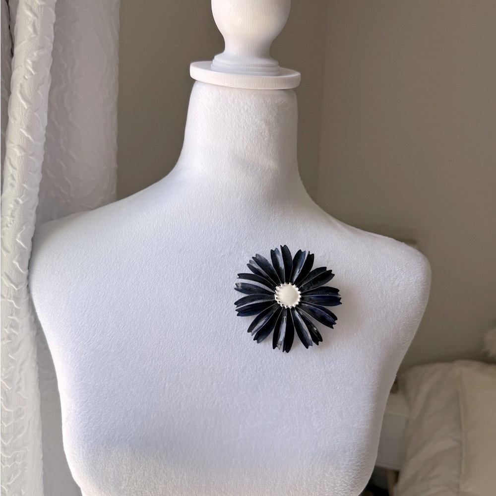 Vintage Navy & White Flower Brooch
